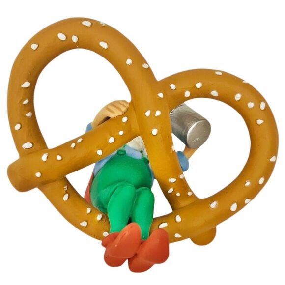 Hallmark Keepsake Ornament Seasoned Greetings Elf & Pretzel Christmas Tree 1987 - Picture 3 of 10